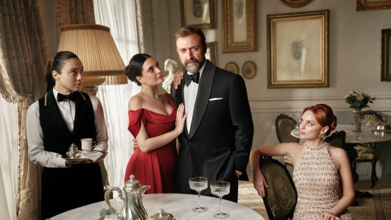 مسلسل اذا خسر الملك الحلقة 1